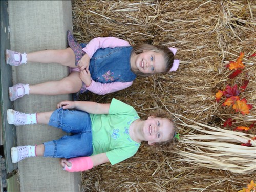 Valerie & Lydia Jewels. Aplin Farms 2007 (91).jpg. Uploaded by Jeanella & Stacy Clark on 10/8/2007. 