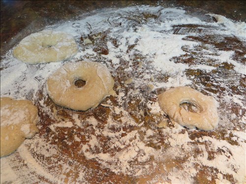 Making donuts. IMG_1291sm.jpg. Uploaded by Marie Hoffmann on 4/4/2015. 